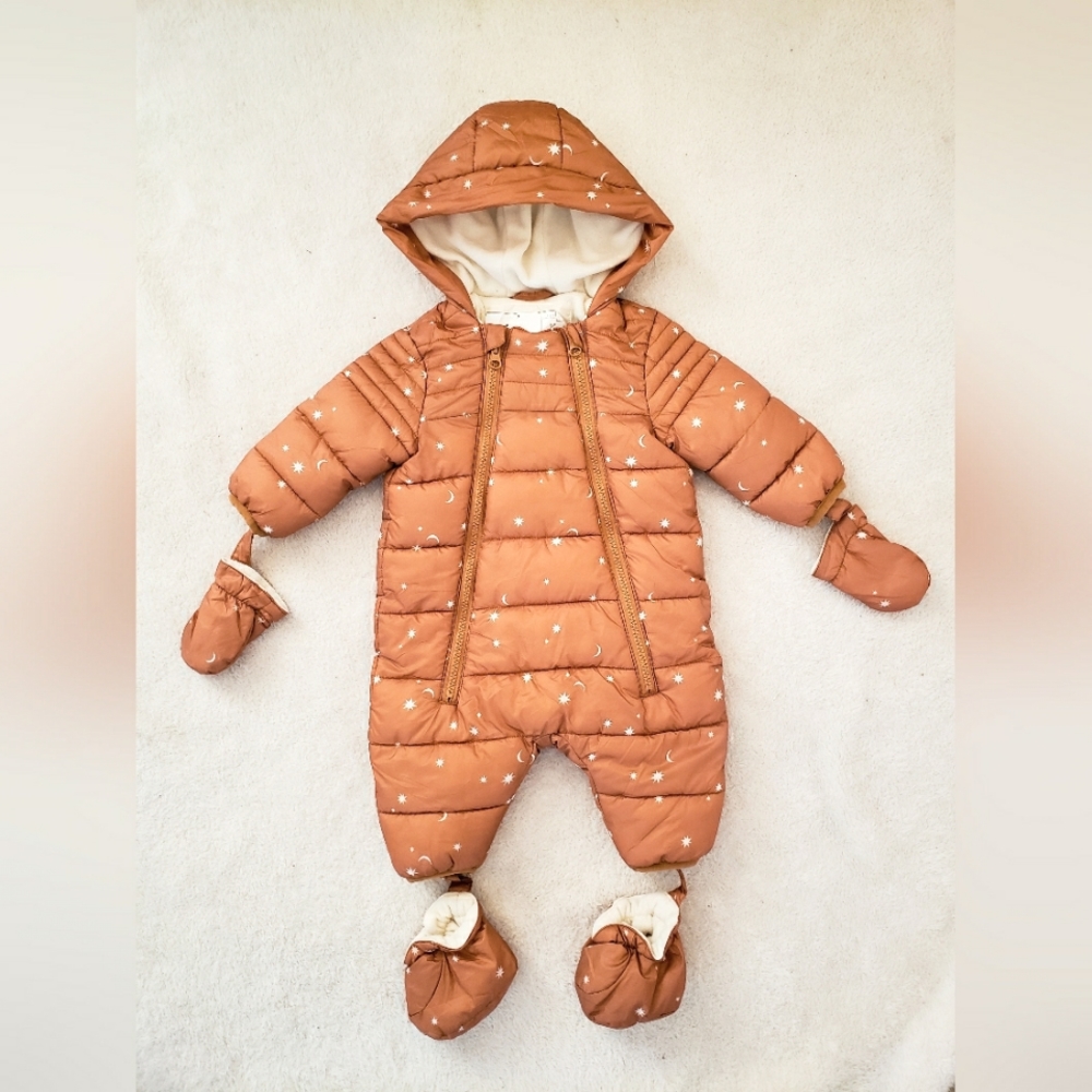 Rise Little Earthling brand snowsuit 😍
